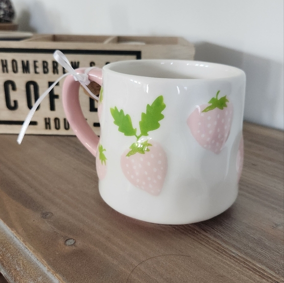 Lang Strawberry Coffee Mug NWT - hand painted, features strawberries, cup office - Picture 12 of 15